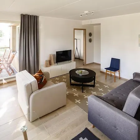Apartamento W Torupilli, Terrace, Green Yard, Parking